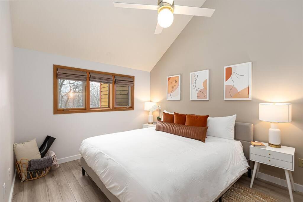 Peaceful 2-Bedroom Townhome Retreat W/Wooded View Galena Esterno foto