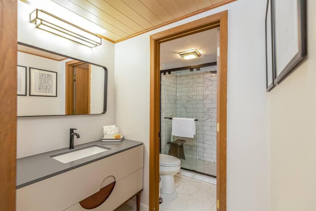 Peaceful 2-Bedroom Townhome Retreat W/Wooded View Galena Esterno foto